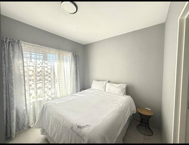 3 BEDROOM APARTMENT FOR SALE IN SILVER LAKES